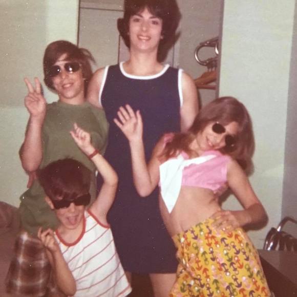 Meet your Posher, Leeba - Picture 1 of 1